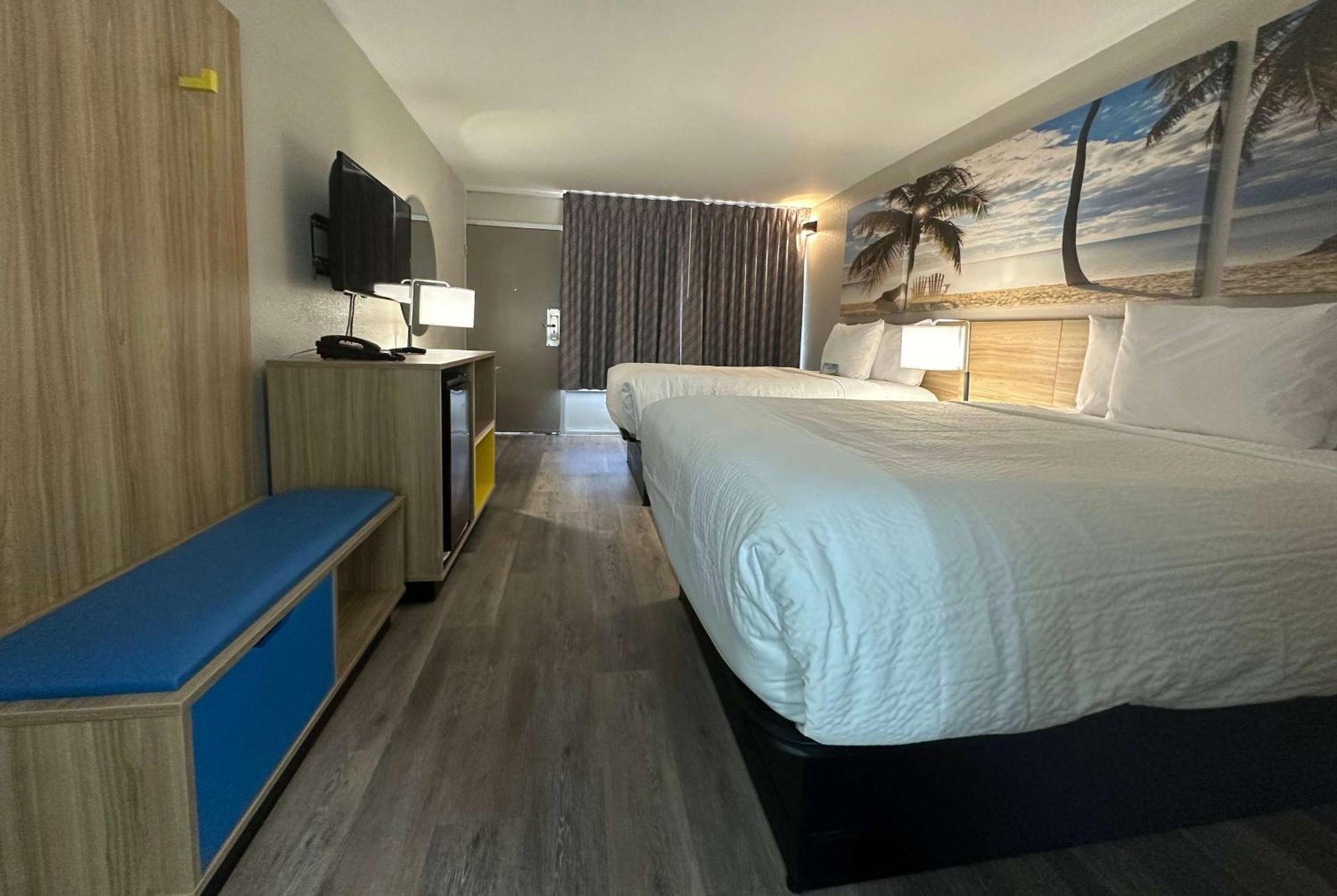 Days Inn By Wyndham Fort Myers Exterior foto
